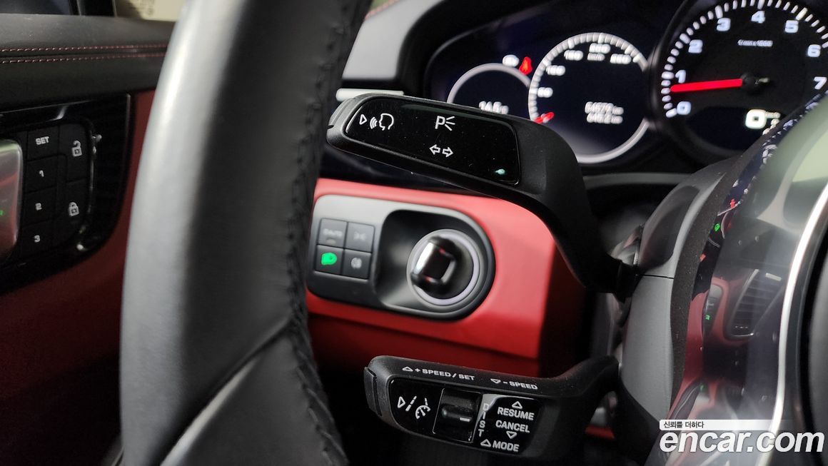 Porsche Cayenne 2023