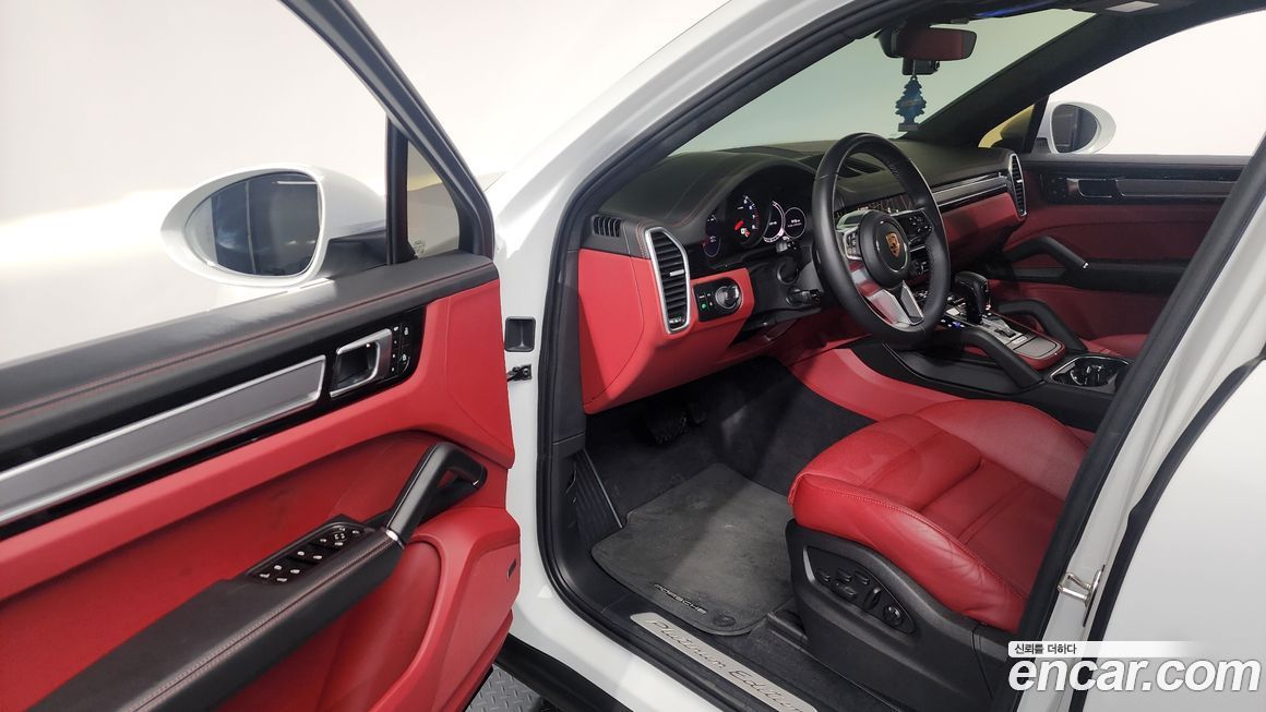 Porsche Cayenne 2023