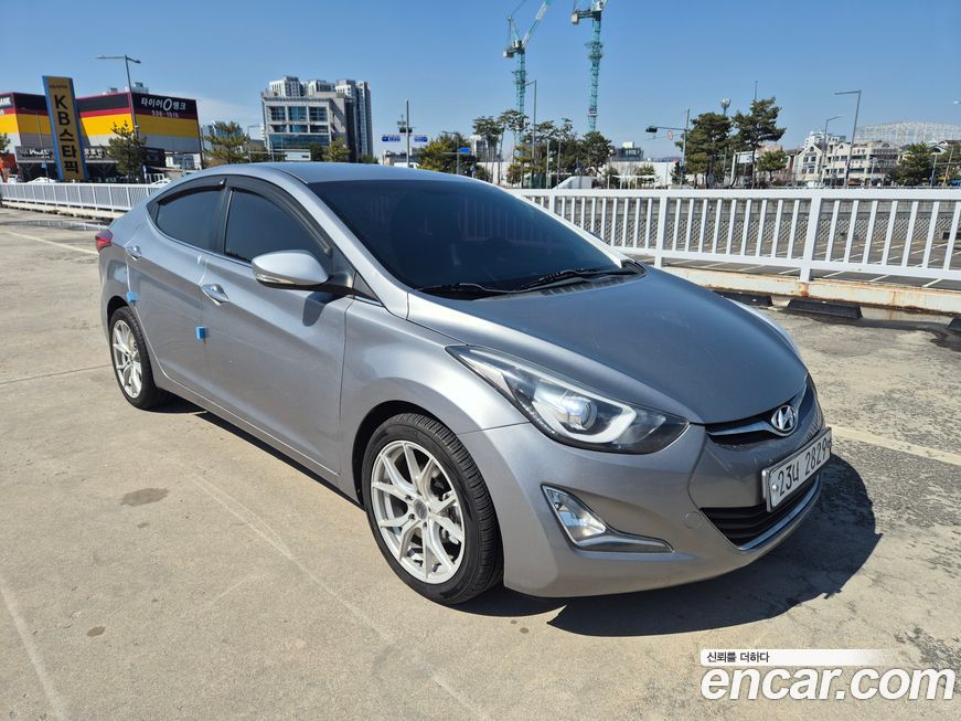 Hyundai AVANTE 2015