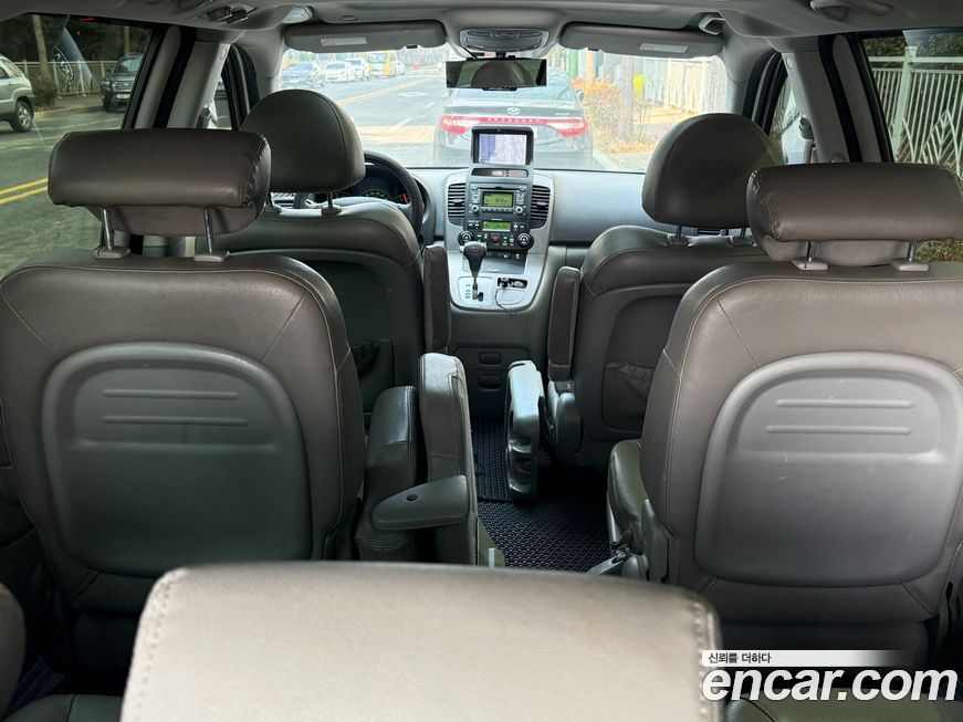 Kia Canival 2011
