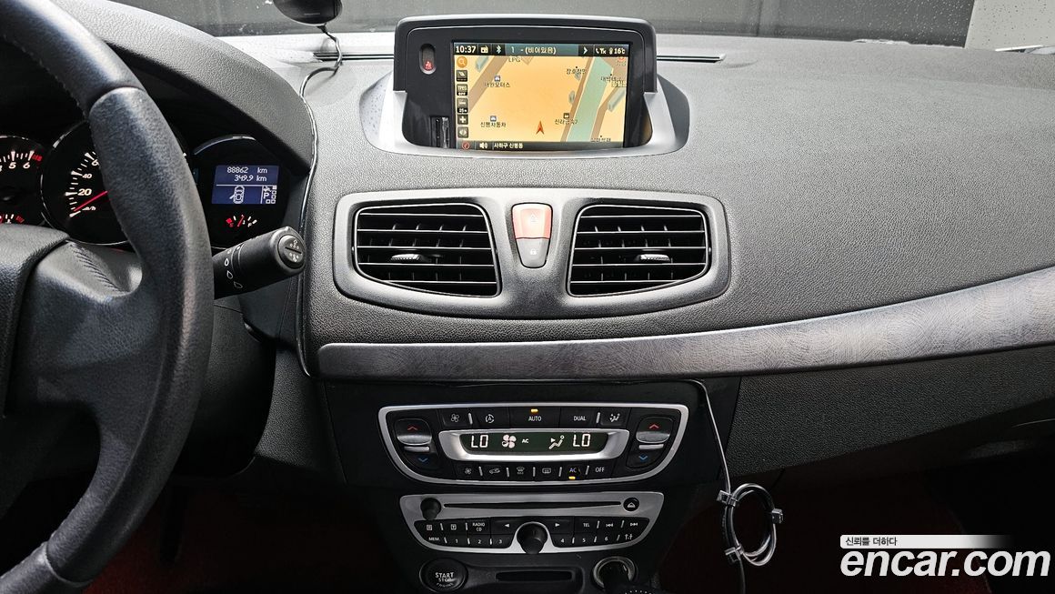 Renault-KoreaSamsung SM3 2010