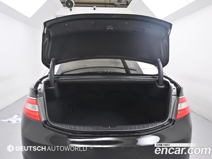 Hyundai Grandeur 2012