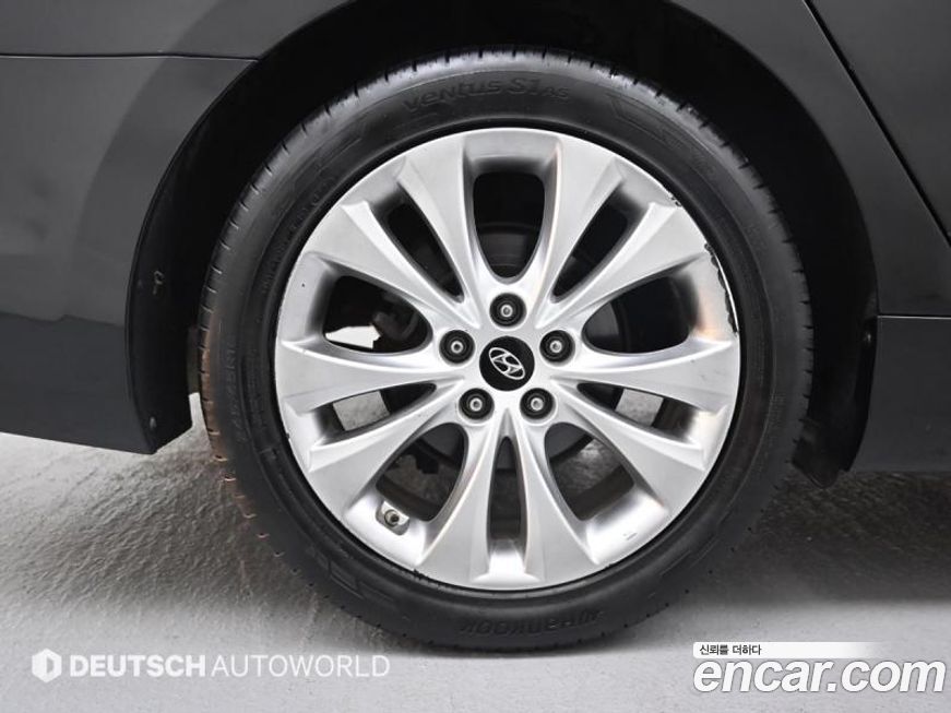 Hyundai Grandeur 2012