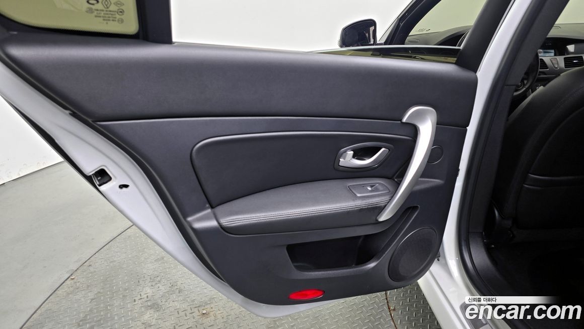 Renault-KoreaSamsung SM5  2016