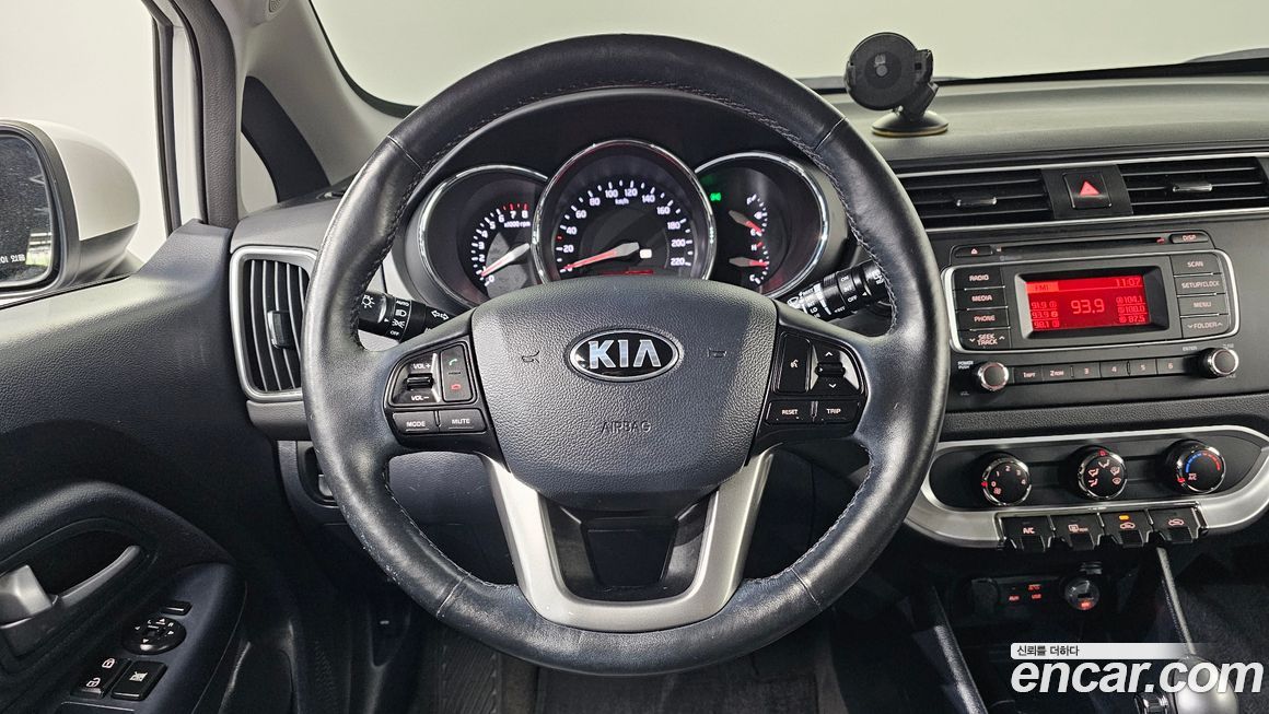 Kia pride 2016