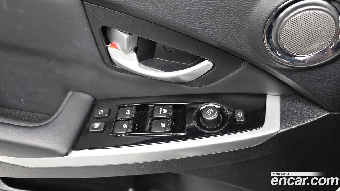 KG_Mobility_Ssangyong KORANDO 2015