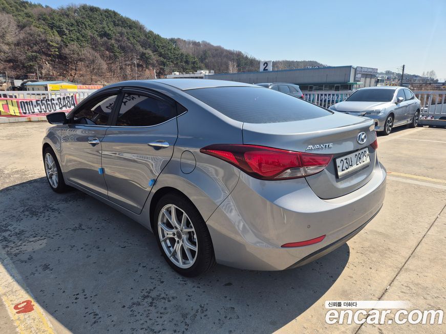 Hyundai AVANTE 2015