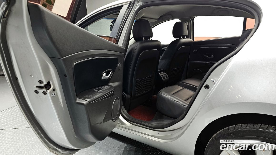 Renault-KoreaSamsung SM3 2010