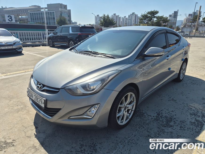 Hyundai AVANTE 2015