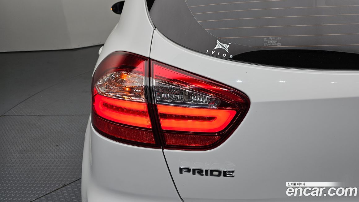 Kia pride 2016