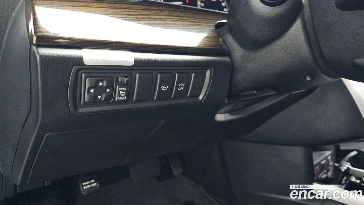 Renault-KoreaSamsung SM7 2011