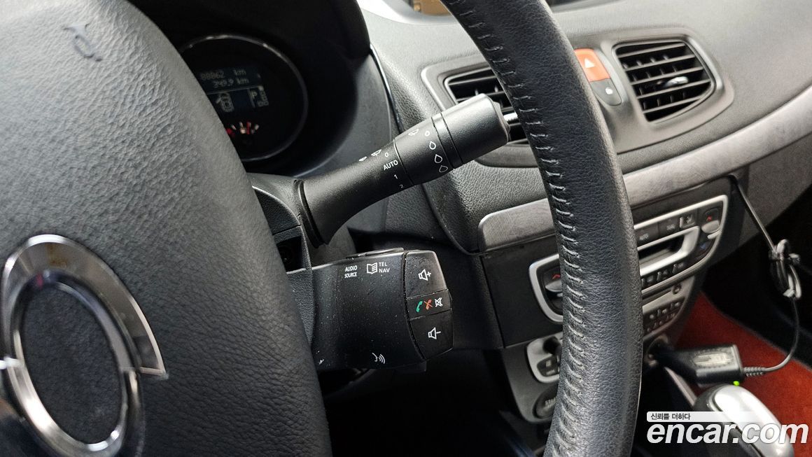 Renault-KoreaSamsung SM3 2010