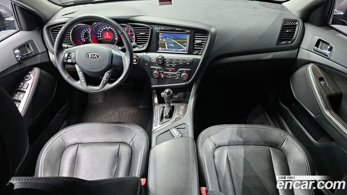 Kia K5 2011