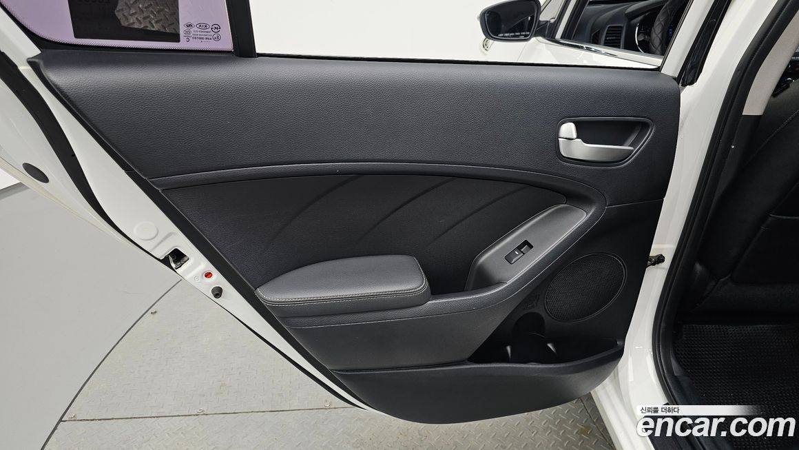 Kia K3 2015