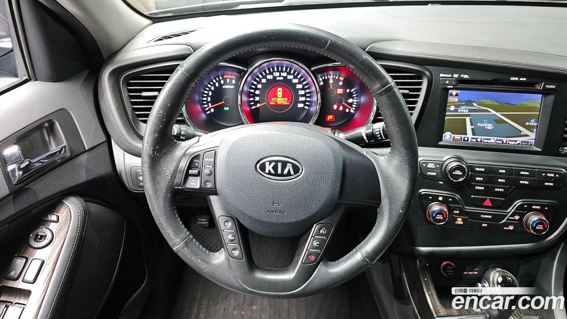 Kia K5 2011