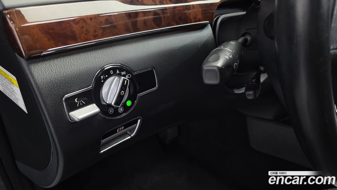 Mercedes-Benz S-Class 2008