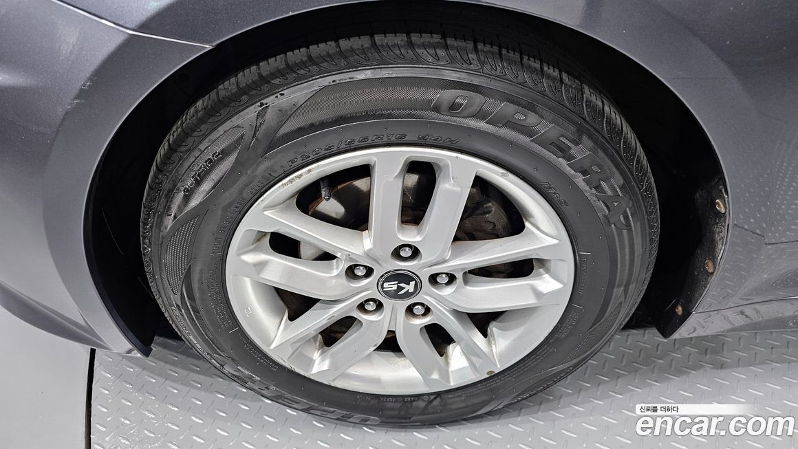 Kia K5 2011