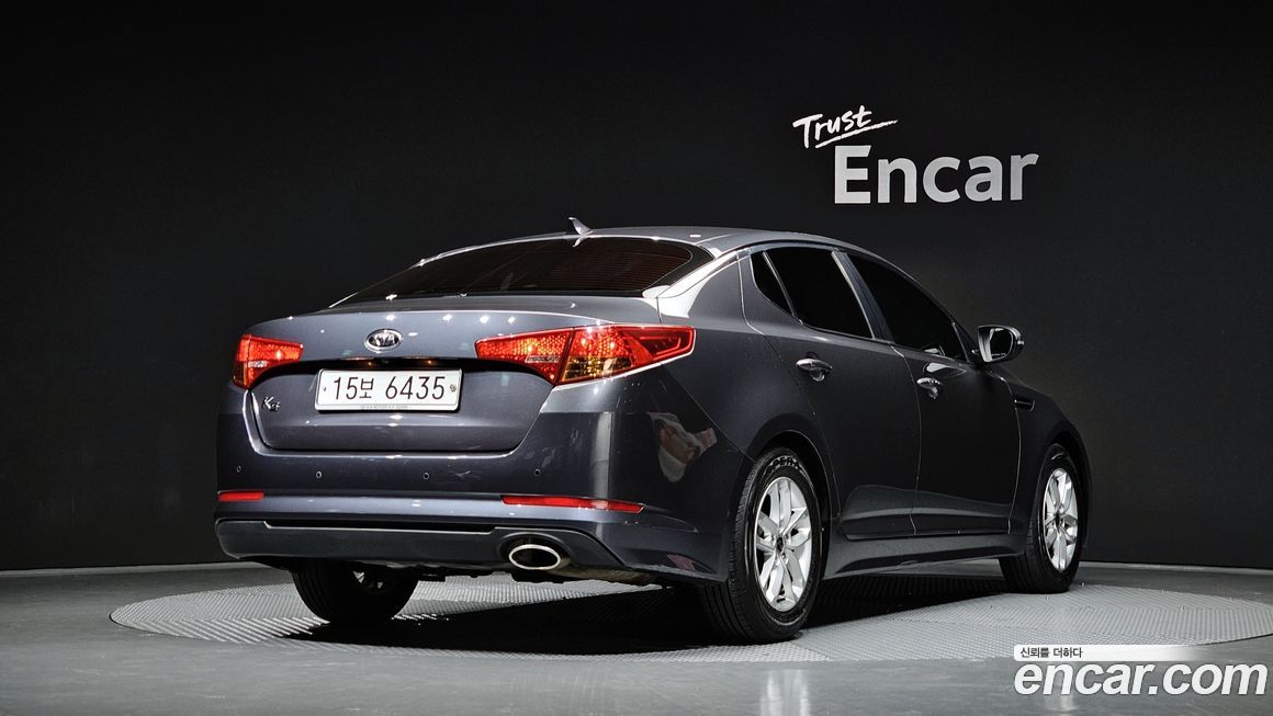 Kia K5 2011
