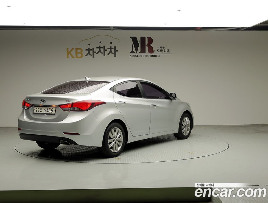 Hyundai AVANTE 2016