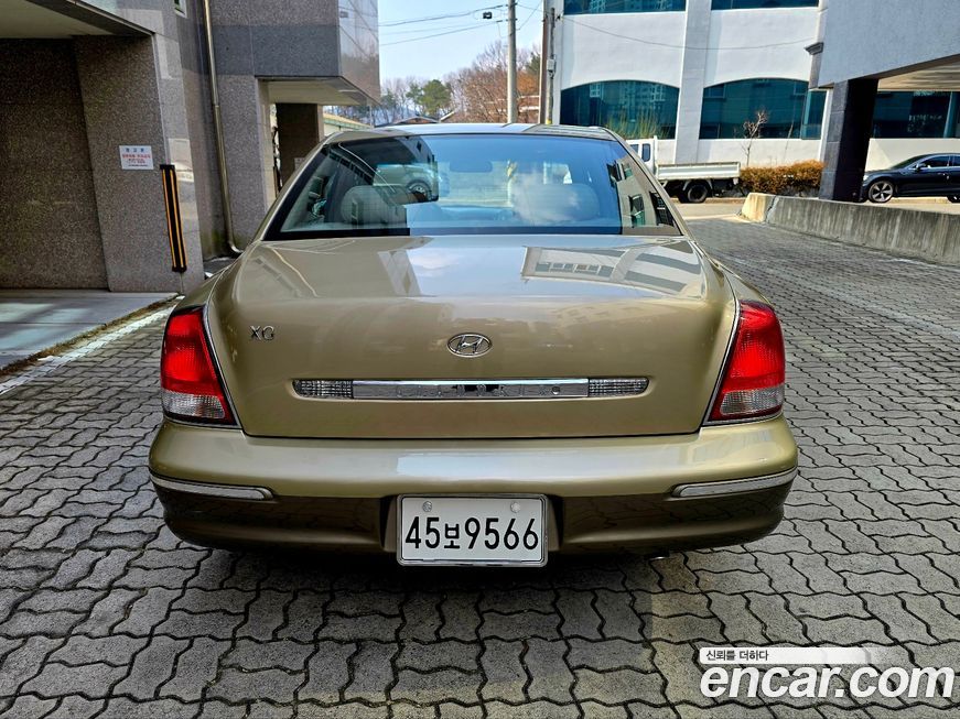 Hyundai Grandeur 2000
