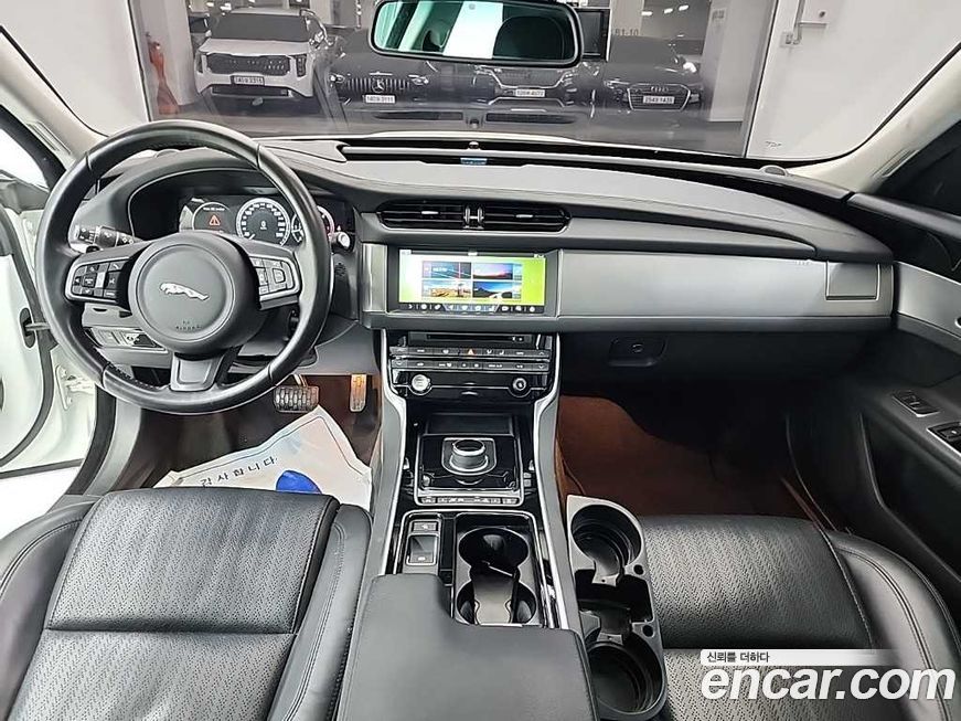 Jaguar XF 2017