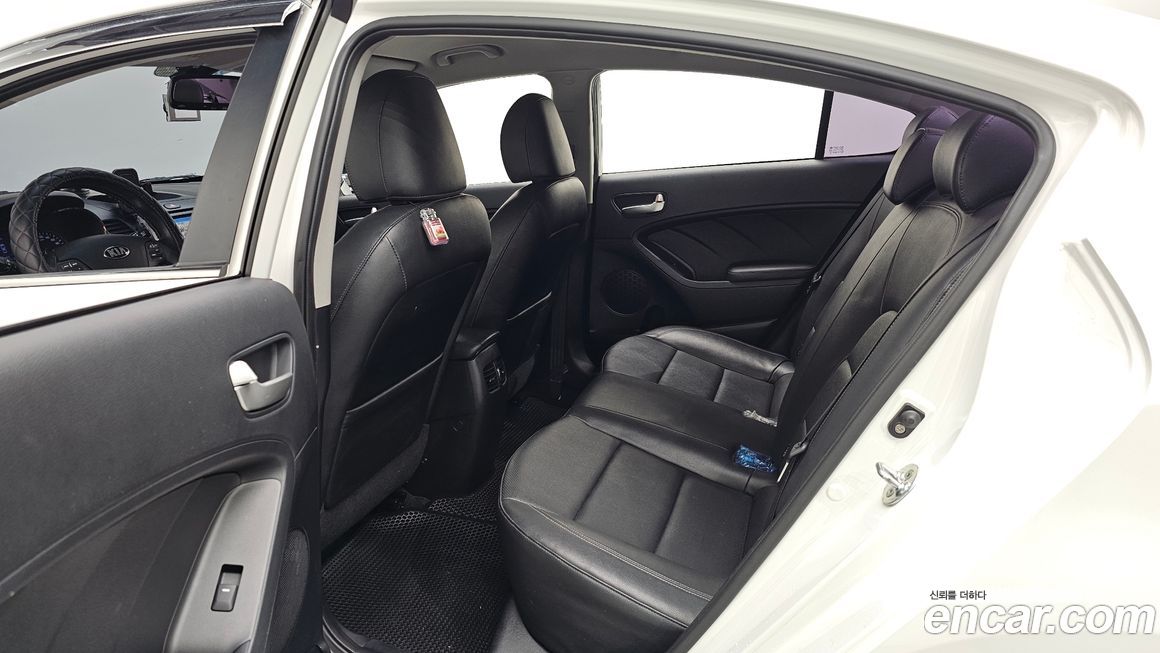 Kia K3 2015