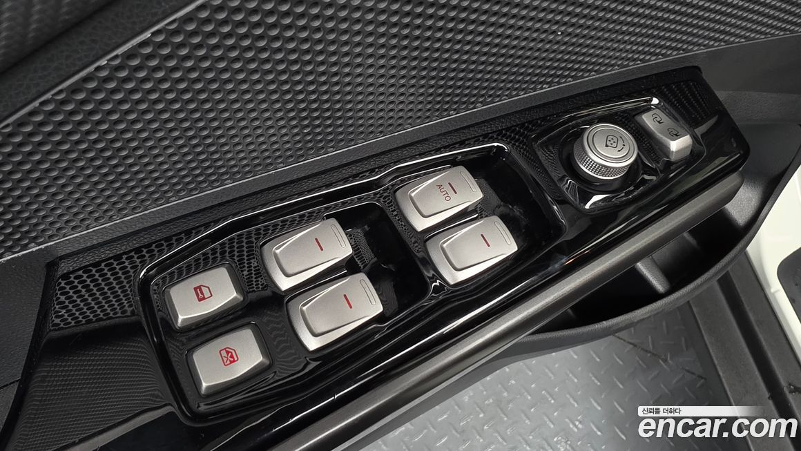 KG_Mobility_Ssangyong TIBOLI 2017