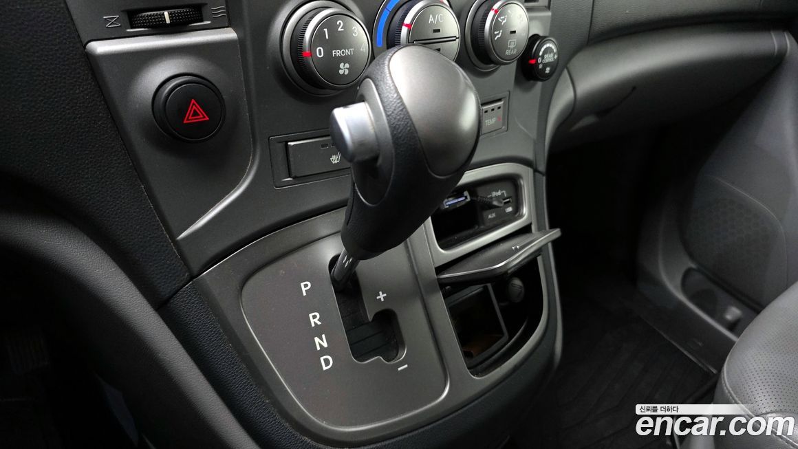 Hyundai Starex 2016