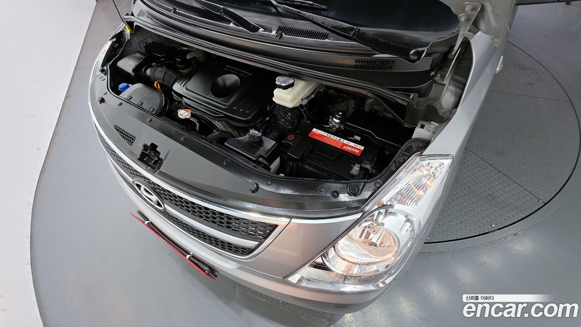 Hyundai Starex 2016