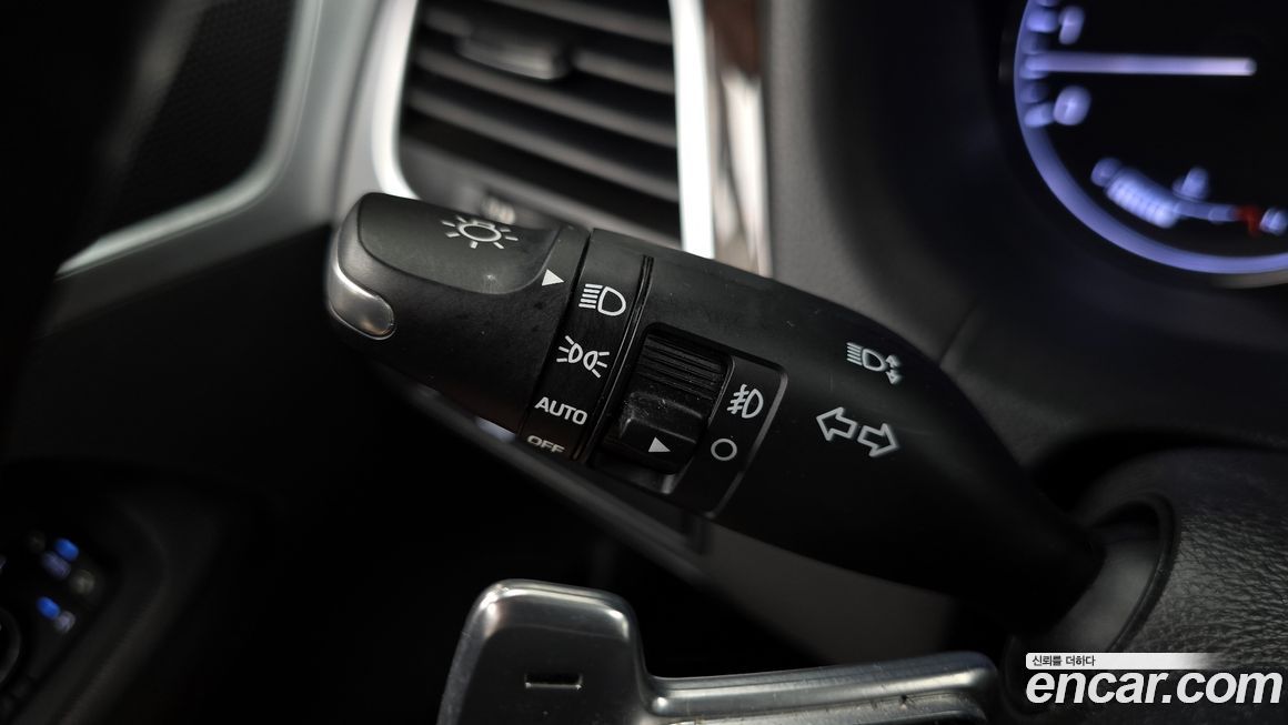 Hyundai Genesis 2016