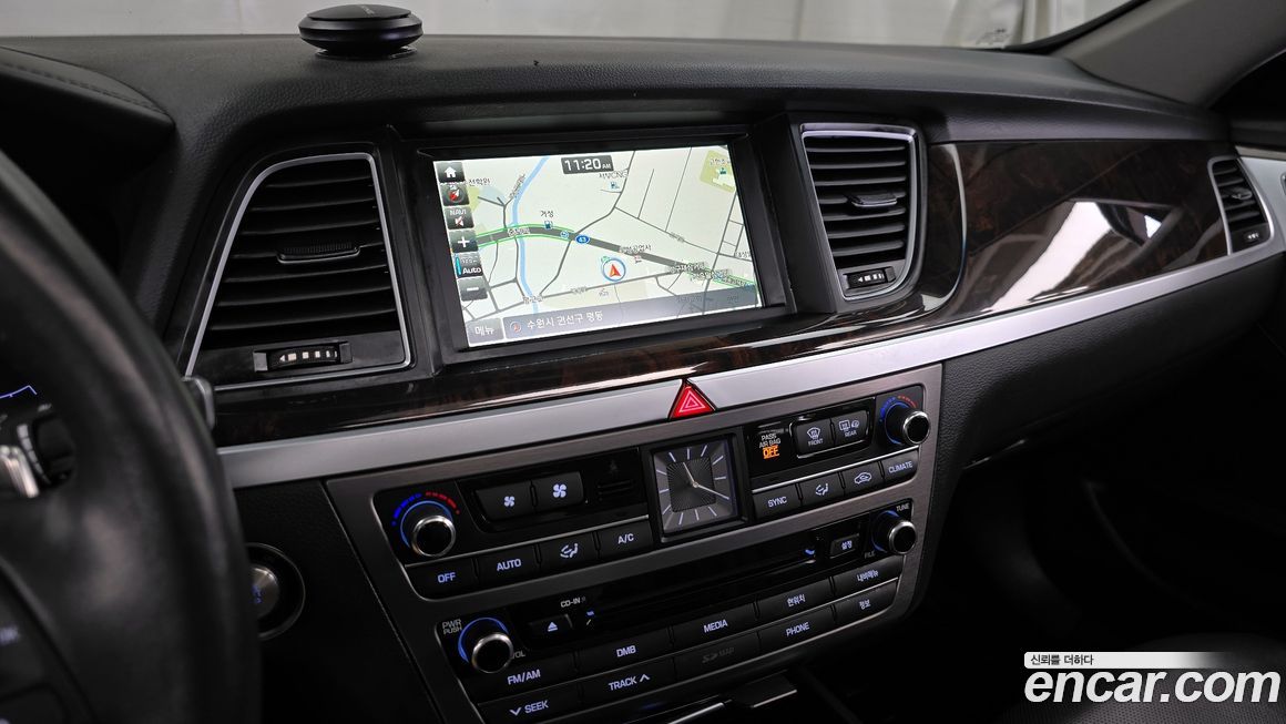 Hyundai Genesis 2016