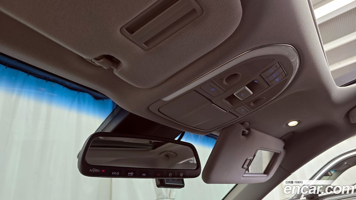 Hyundai Genesis 2016