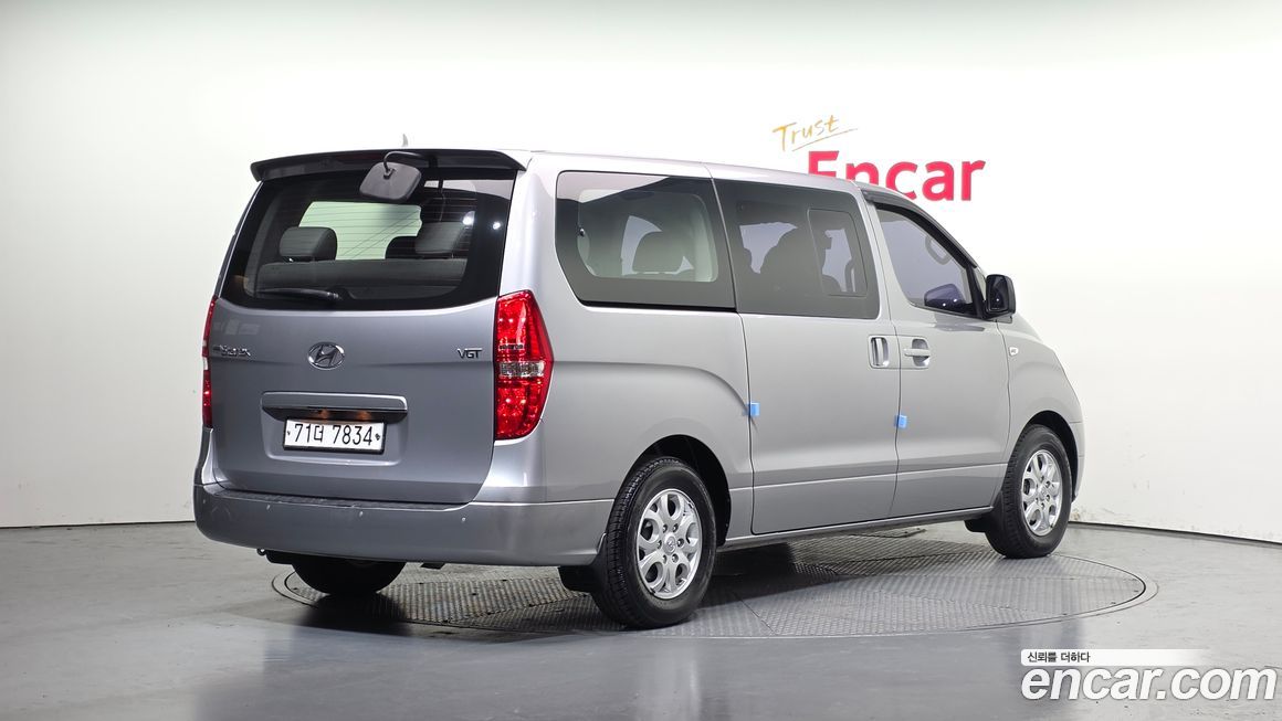 Hyundai Starex 2016