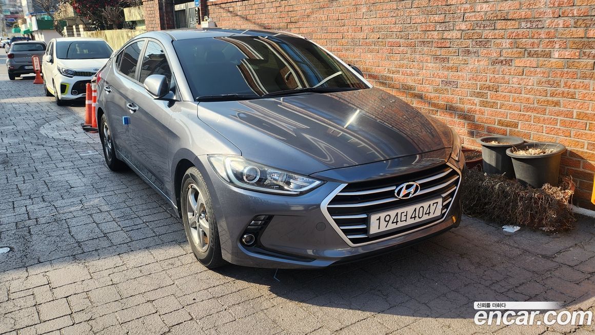 Hyundai AVANTE 2016