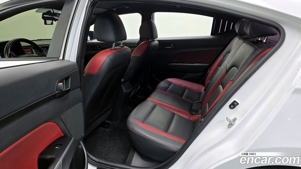 Hyundai AVANTE 2017