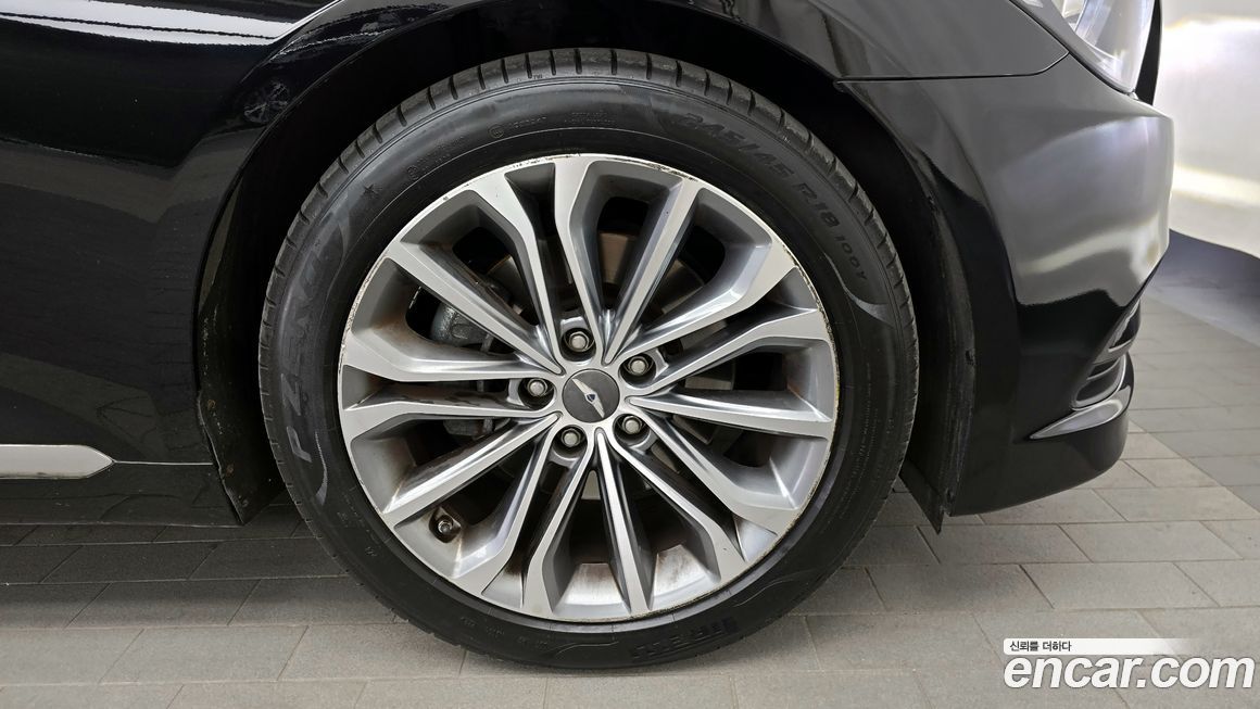 Hyundai Genesis 2016