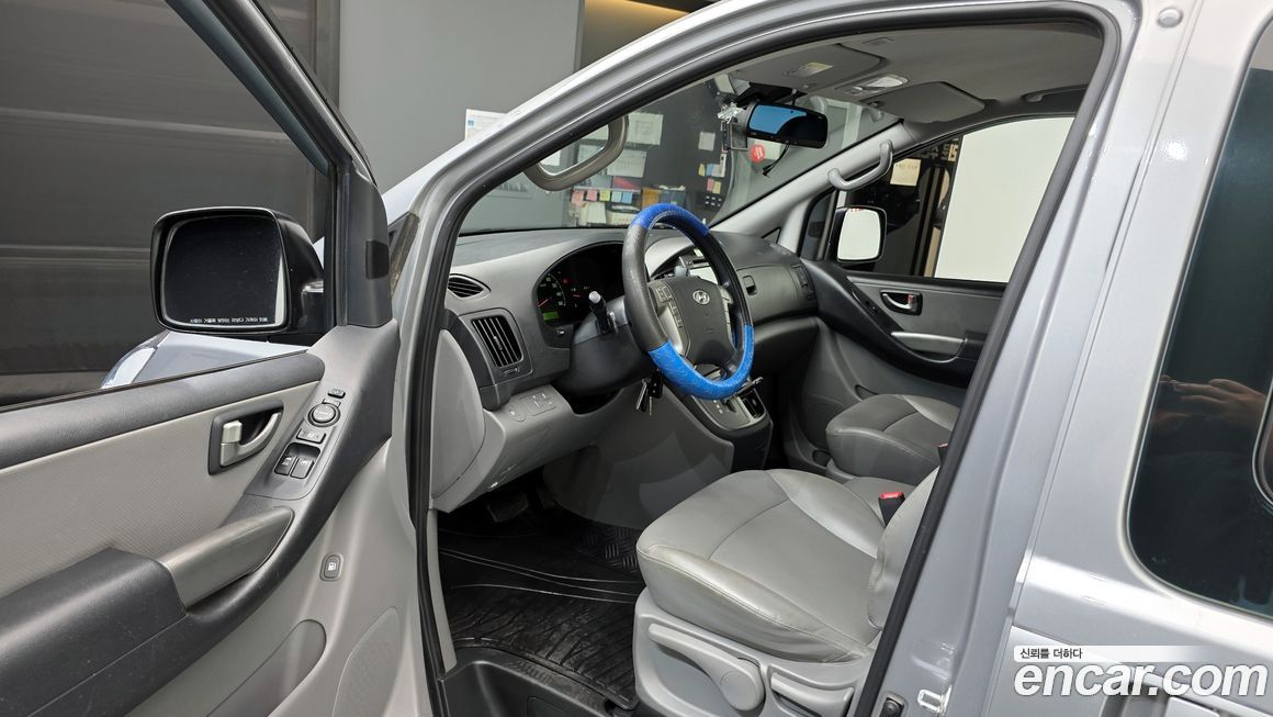 Hyundai Starex 2016