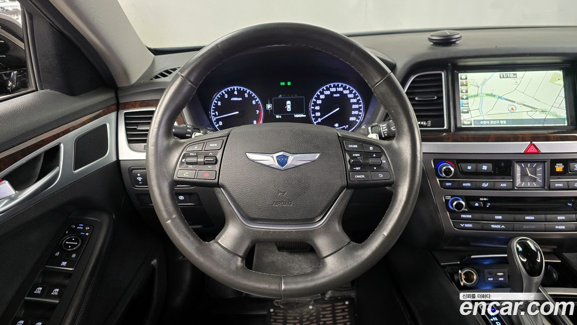 Hyundai Genesis 2016