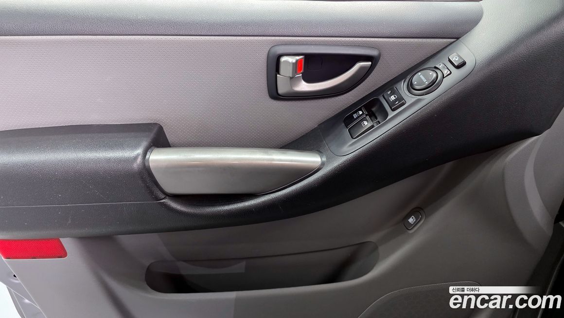 Hyundai Starex 2016