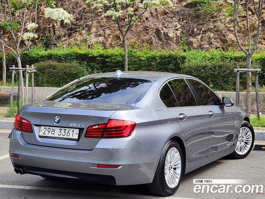 BMW 5-Series 2015