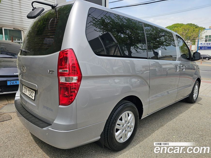 Hyundai Starex 2021