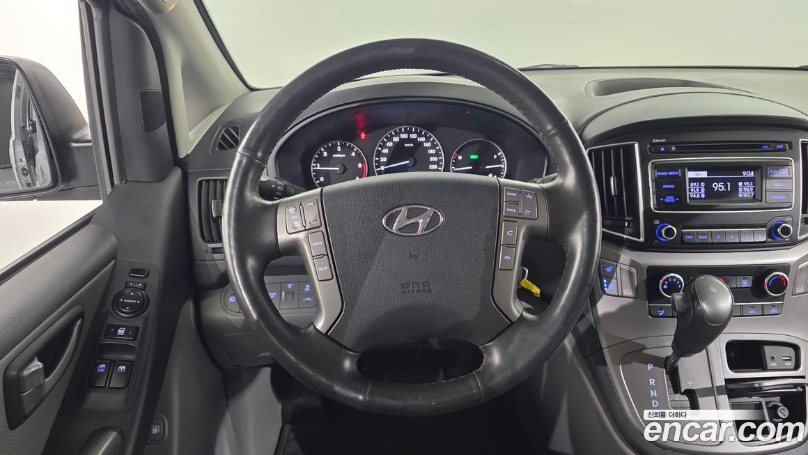 Hyundai Starex 2021