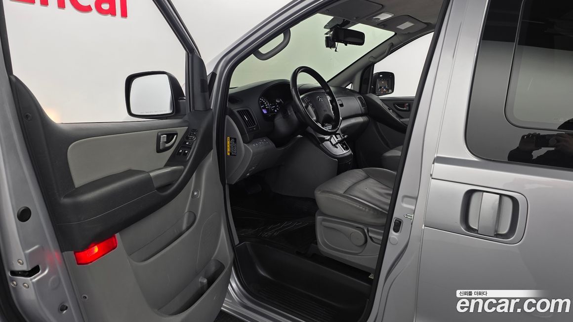 Hyundai Starex 2021