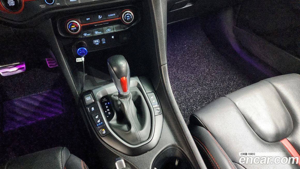 Hyundai Veloster 2018