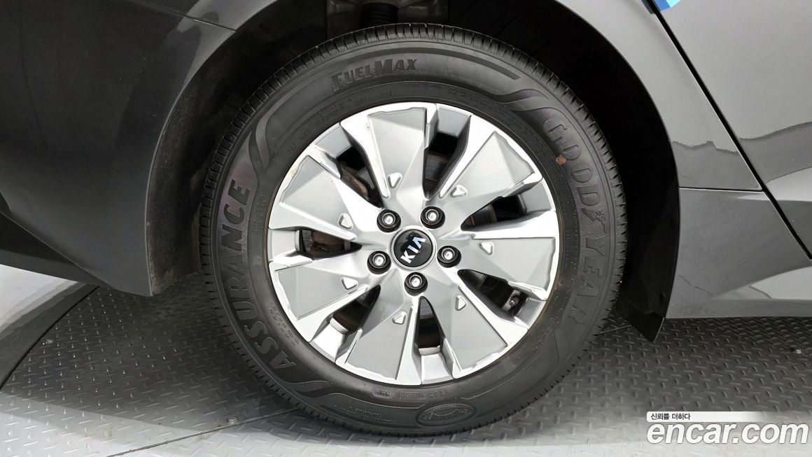 Kia K5 2021