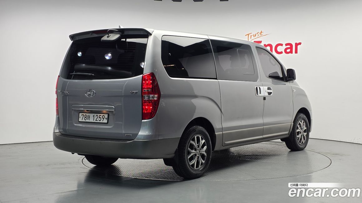 Hyundai Starex 2017