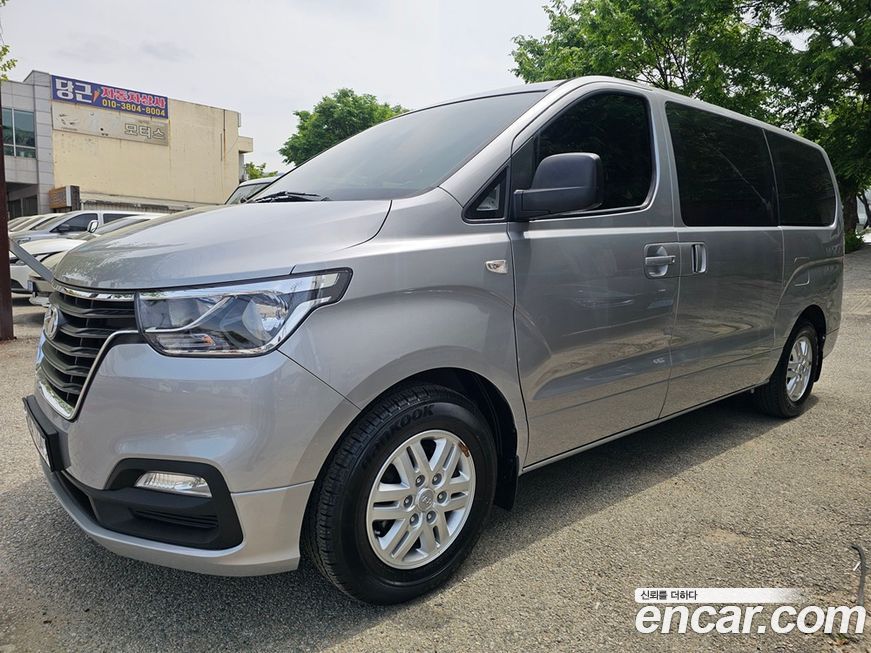Hyundai Starex 2021