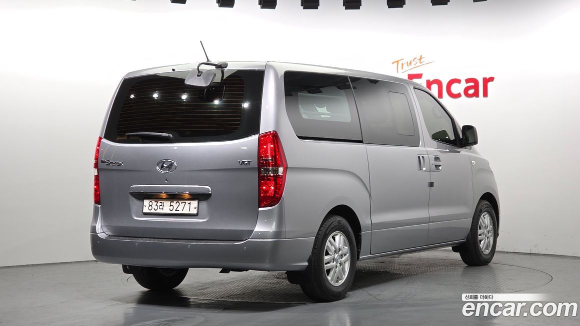 Hyundai Starex 2021