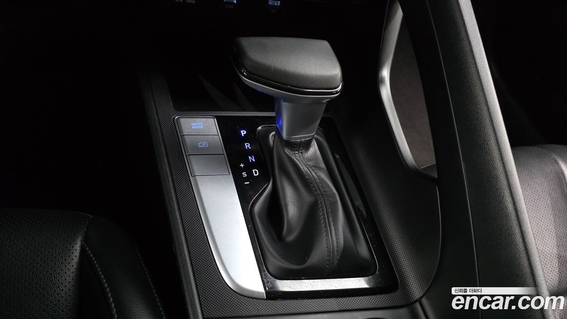 Hyundai AVANTE 2021