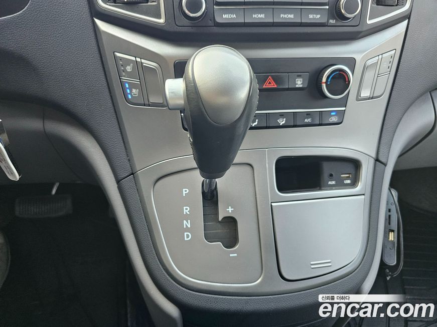 Hyundai Starex 2021